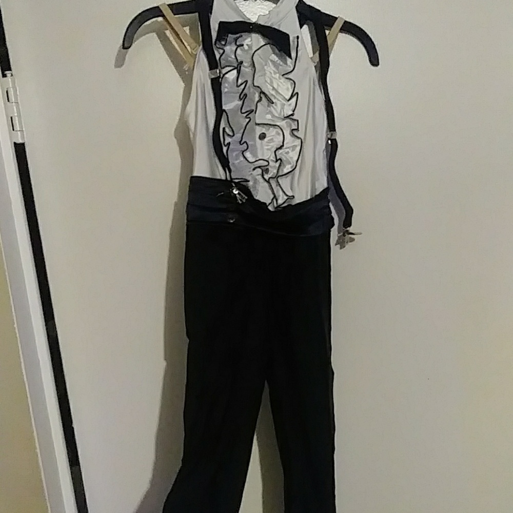 Girl costume